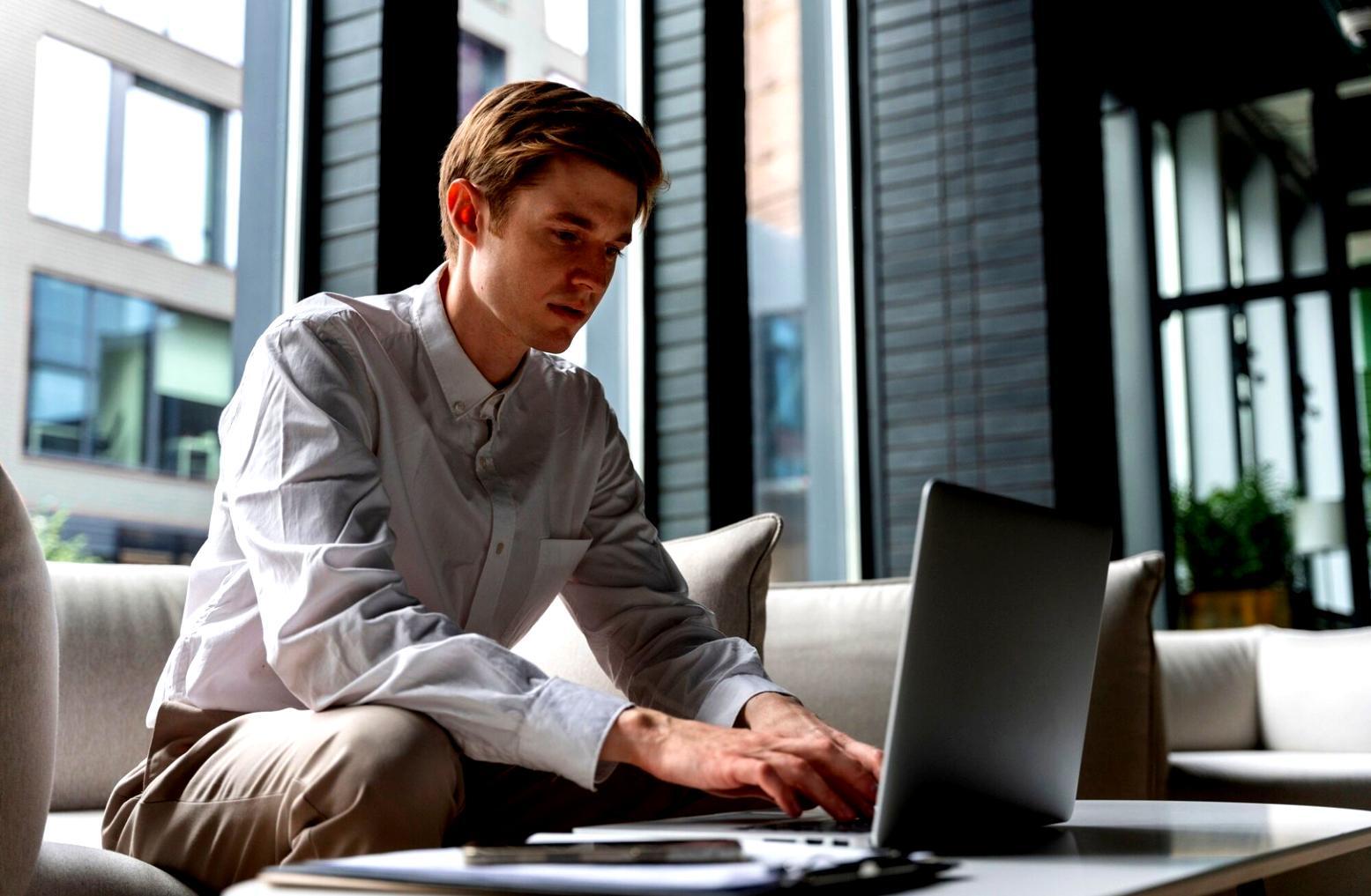 Zertifizierungsverleihung bei der Deutschen Finanzanalyse Konferenz 2024